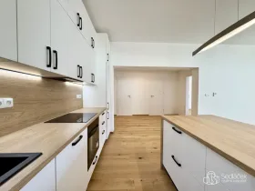 Pronájem bytu 2+kk, Karlovy Vary, Tyršova, 67 m2