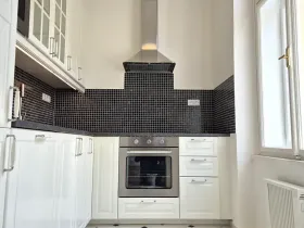 Pronájem bytu 1+1, Praha - Vinohrady, Perunova, 40 m2