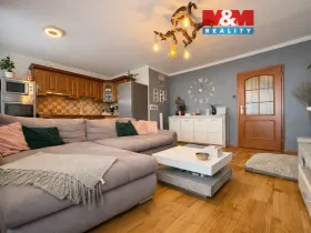 Prodej bytu 4+1, Litoměřice - Pokratice, Ladova, 77 m2