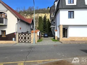 Prodej bytu 3+kk, Praha - Hlubočepy, Pod Žvahovem, 88 m2