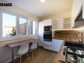 Pronájem bytu 2+1, Praha - Strašnice, Mrštíkova, 67 m2