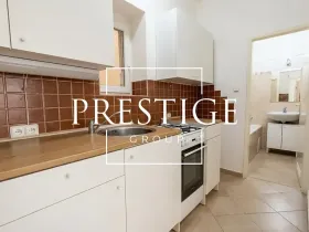 Pronájem bytu 3+kk, Praha - Žižkov, Biskupcova, 58 m2