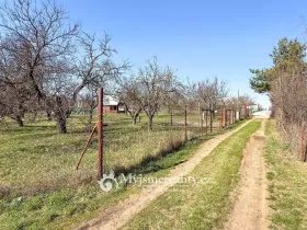 Prodej zahrady, Suchohrdly, 1465 m2