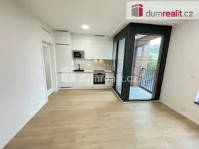 Pronájem bytu 1+kk, Praha - Smíchov, U Lihovaru, 32 m2