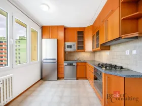 Pronájem bytu 4+1, Plzeň - Severní Předměstí, Strážnická, 76 m2