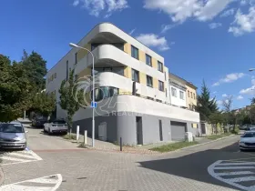 Pronájem bytu 2+kk, Brno, Hrozňatova, 72 m2