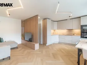 Pronájem bytu 3+1, Praha - Karlín, Molákova, 63 m2