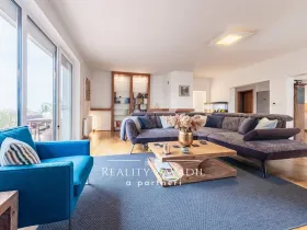 Pronájem rodinného domu, Popovičky, Na Skalce, 271 m2