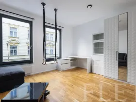 Pronájem bytu 1+kk, Praha - Smíchov, Grafická, 30 m2