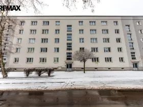 Prodej bytu 2+1, Praha, Káranská, 54 m2