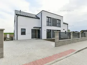 Prodej rodinného domu, Slaný, 156 m2