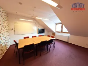 Pronájem kanceláře, České Budějovice, Hroznová, 27 m2