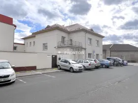 Pronájem kanceláře, Jirny, Družstevní, 619 m2