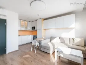 Pronájem bytu 2+kk, Praha - Hlubočepy, Lamačova, 32 m2