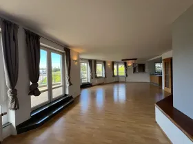 Prodej bytu 6+kk a větší, Praha, Lékařská, 167 m2