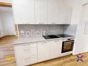 Pronájem bytu 3+1, Zlín, U Trojáku, 89 m2