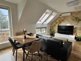 Prodej bytu 2+kk, Holubice, Za Dvorem, 63 m2