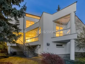 Prodej vícegeneračního domu, Křižanov, Benešovo náměstí, 530 m2