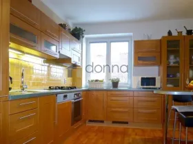 Pronájem bytu 3+1, Praha, Viklefova, 96 m2