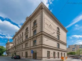 Pronájem bytu 1+kk, Praha - Vinohrady, U Zvonařky, 40 m2
