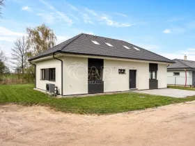 Prodej rodinného domu, Rostoklaty - Nová Ves II, 190 m2