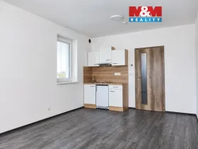 Pronájem bytu 1+kk, Zlín - Malenovice, Jarolímkovo náměstí, 27 m2