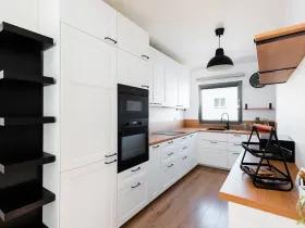 Prodej rodinného domu, Králův Dvůr, Tři Vršky, 113 m2