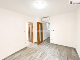 Pronájem bytu 2+1, Mikulov, Zámecká, 38 m2