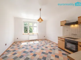 Prodej bytu 2+kk, Cheb, Vančurova, 48 m2