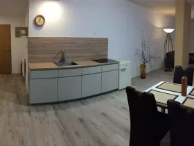 Pronájem bytu 3+kk, Praha - Veleslavín, Pod dvorem, 80 m2