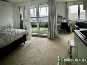 Pronájem bytu 1+kk, Praha - Hloubětín, Poděbradská, 46 m2