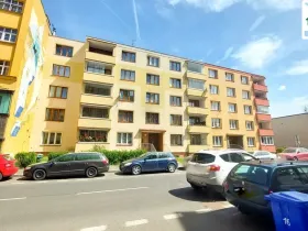 Pronájem bytu 2+1, Cheb, Valdštejnova, 60 m2