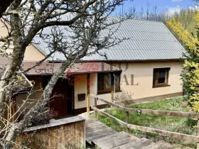 Prodej rodinného domu, Lopeník, 250 m2