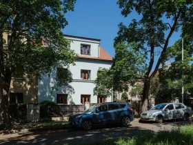 Pronájem bytu 2+kk, Praha - Kobylisy, Služská, 43 m2
