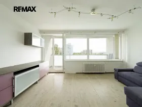 Prodej bytu 3+1, Praha - Letňany, Místecká, 68 m2