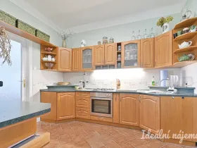 Pronájem bytu 2+1, Brno, Čápkova, 67 m2