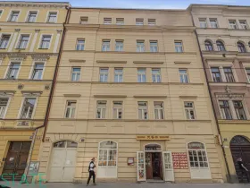 Pronájem bytu 1+kk, Praha, Seifertova, 30 m2