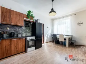 Prodej bytu 2+1, Ostrava - Mariánské Hory, Korunní, 77 m2