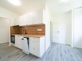 Pronájem bytu 2+1, Vsetín, Bratří Hlaviců, 54 m2