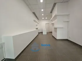 Pronájem obchodního prostoru, Pardubice, Smilova, 63 m2