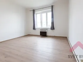 Pronájem bytu 1+kk, Praha - Vršovice, Tolstého, 27 m2