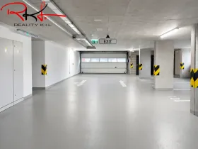 Pronájem garážového stání, Praha - Dolní Měcholupy, Honzíkova, 13 m2