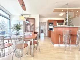 Prodej bytu 4+kk, Praha - Vysočany, Skloněná, 116 m2
