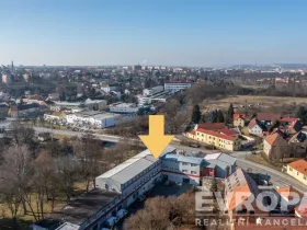 Pronájem skladu, Plzeň - Božkov, Božkovské náměstí, 985 m2