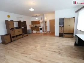 Pronájem bytu 1+kk, Karlovy Vary - Počerny, 58 m2