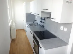 Prodej bytu 2+1, Chomutov, Bezručova, 59 m2