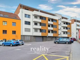 Pronájem bytu 2+kk, Znojmo, Tovární, 62 m2