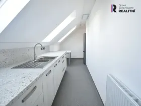 Pronájem bytu 3+1, Zlín - Příluky, Pod Mlýnem, 77 m2