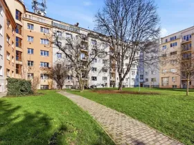 Pronájem bytu 2+kk, Praha - Vysočany, Kolbenova, 60 m2