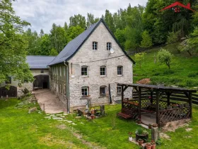 Prodej rodinného domu, Libouchec - Čermná, 176 m2